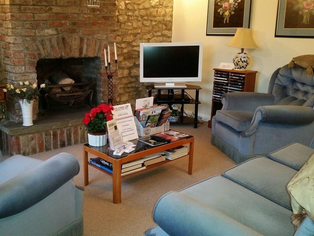 Station Farm Guest House Church Fenton Экстерьер фото