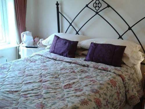 Station Farm Guest House Church Fenton Экстерьер фото