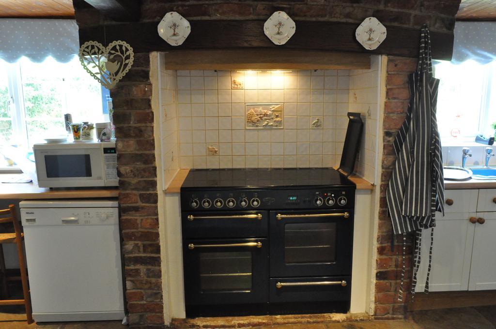 Station Farm Guest House Church Fenton Экстерьер фото